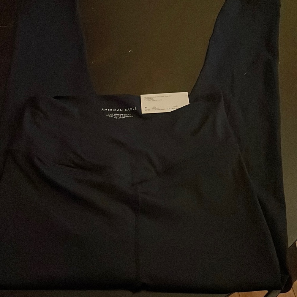 New. American Eagle leggings. Size medium